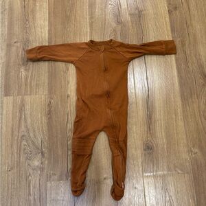 Goumi Ribbed Knee Onesie